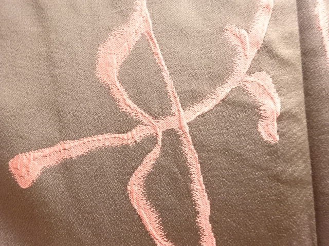  大正ロマン　抽象模様織り出しお召着物